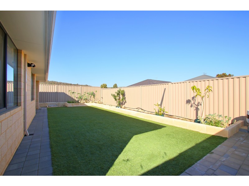5 Castello Crescent, Byford WA 6122