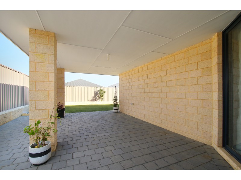 5 Castello Crescent, Byford WA 6122