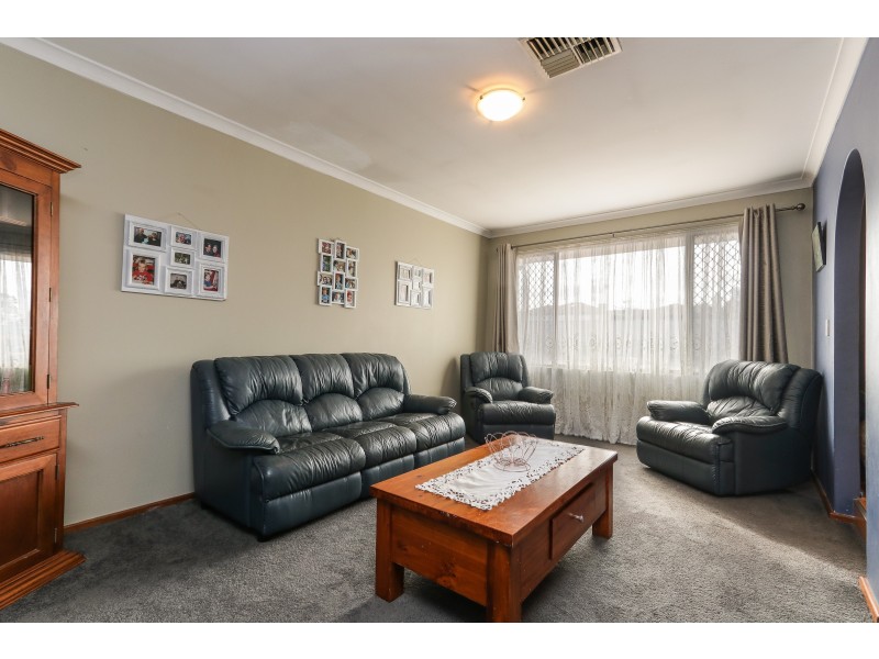 12 Pilkington Circus, Beechboro WA 6063