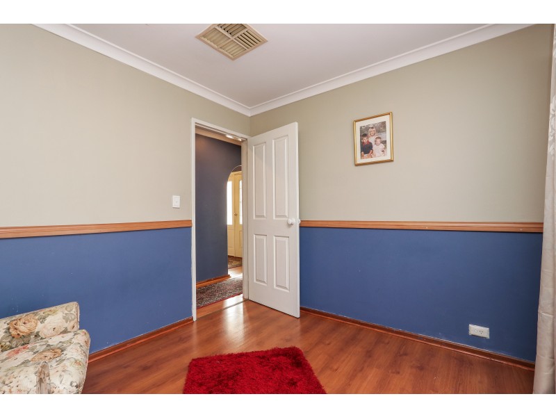 12 Pilkington Circus, Beechboro WA 6063