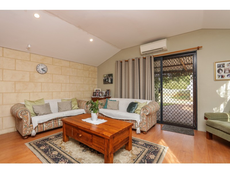 12 Pilkington Circus, Beechboro WA 6063