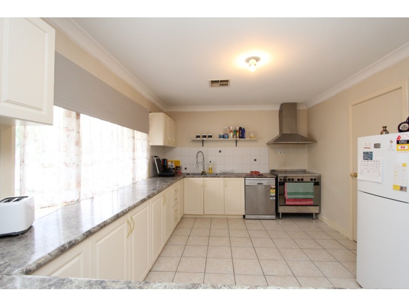 157 Third Avenue, Kelmscott WA 6111