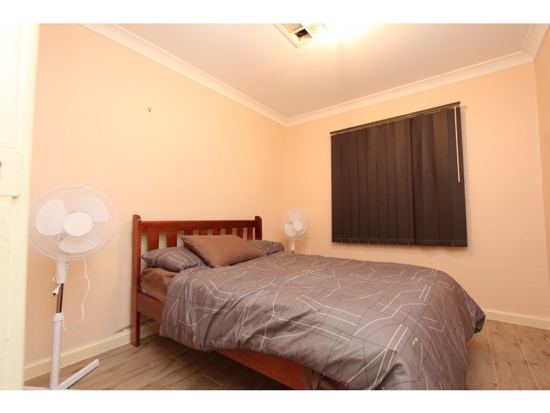 157 Third Avenue, Kelmscott WA 6111