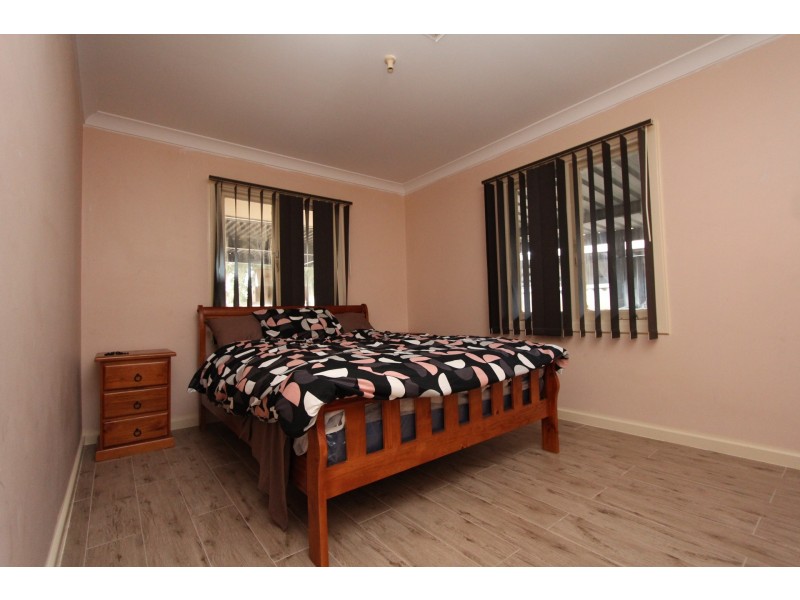 157 Third Avenue, Kelmscott WA 6111