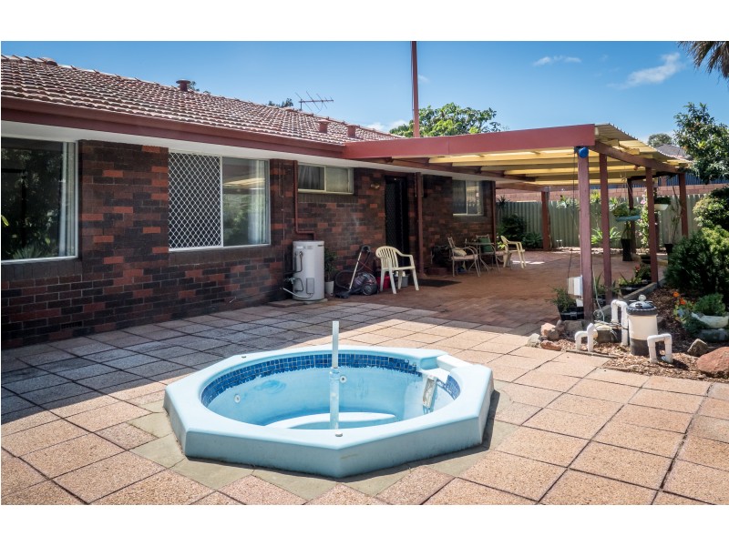 171 Gooseberry Hill Road, Maida Vale WA 6057