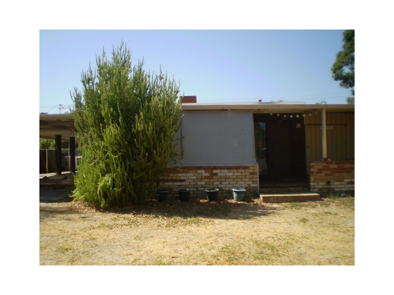 109 Third Avenue, Kelmscott WA 6111