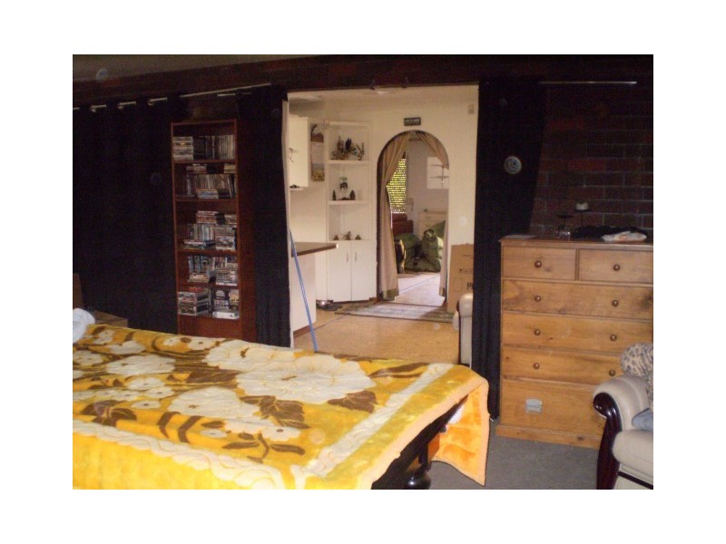 109 Third Avenue, Kelmscott WA 6111