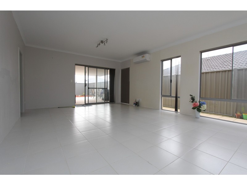22 Bellingham Parade, Wellard WA 6170