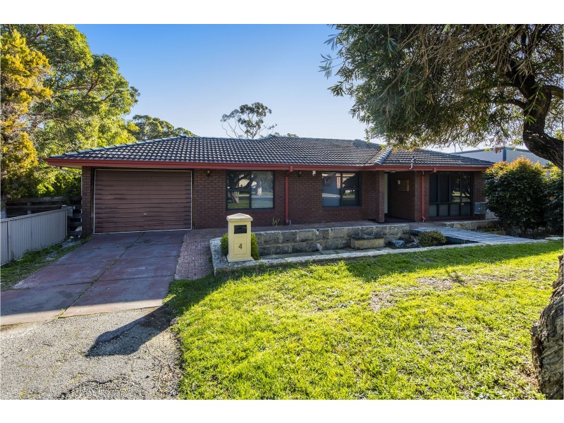 4 Tuck Street, Armadale WA 6112