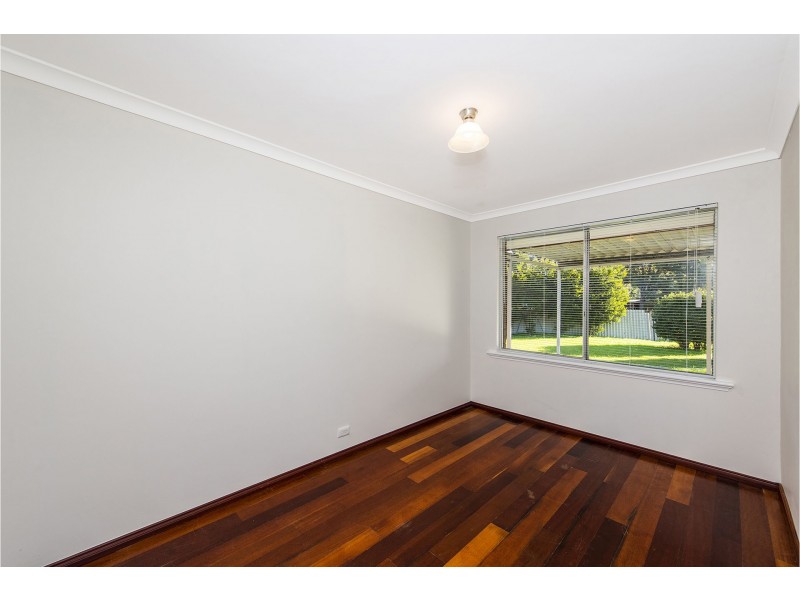 4 Tuck Street, Armadale WA 6112