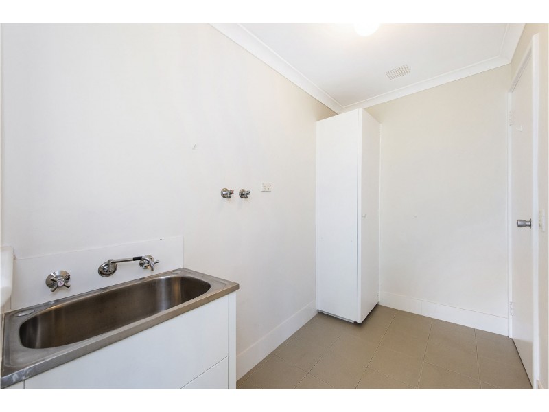 4 Tuck Street, Armadale WA 6112