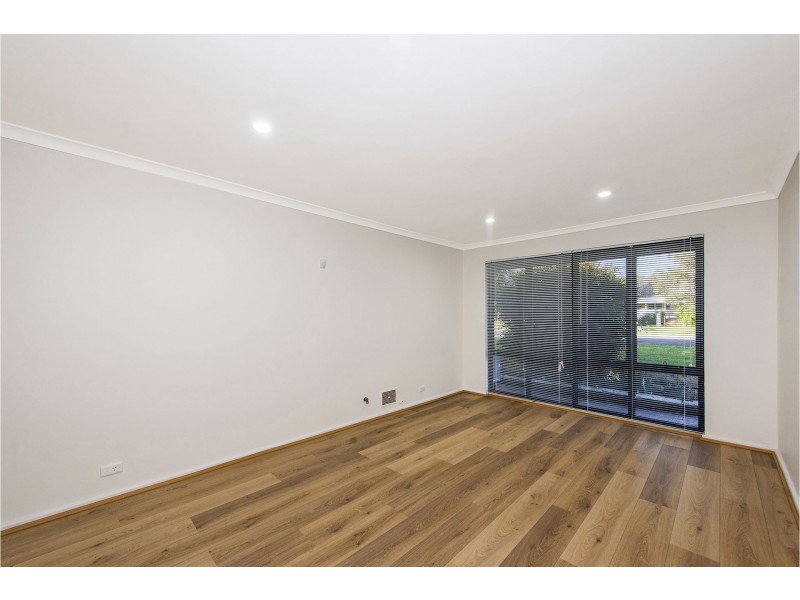 4 Tuck Street, Armadale WA 6112