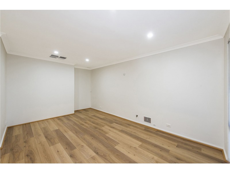 4 Tuck Street, Armadale WA 6112