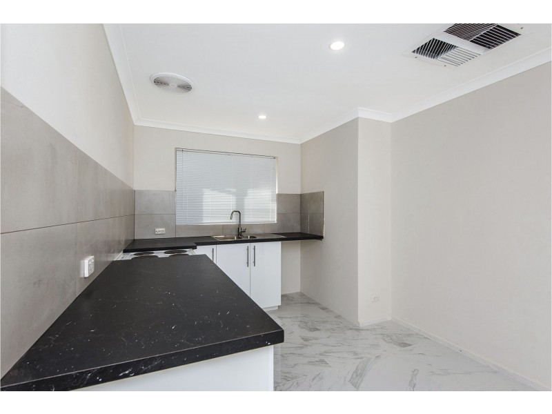 4 Tuck Street, Armadale WA 6112