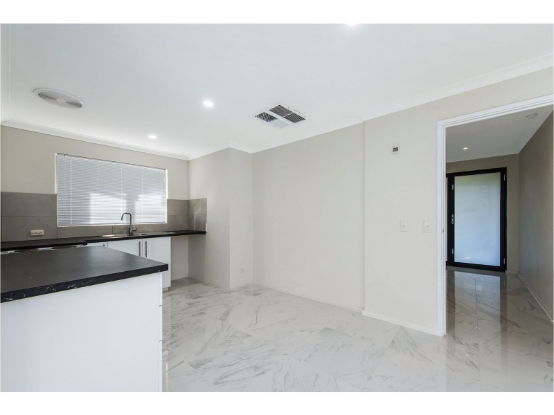 4 Tuck Street, Armadale WA 6112