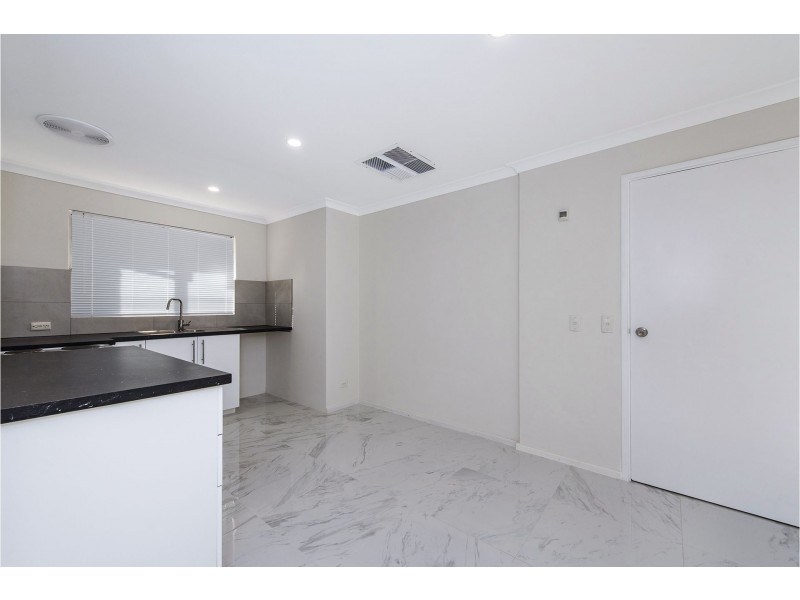 4 Tuck Street, Armadale WA 6112