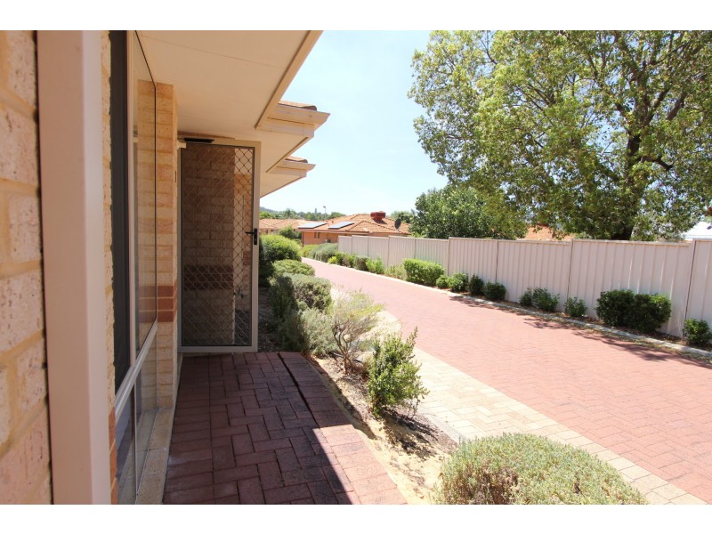 2/36 Streich Avenue, Kelmscott WA 6111