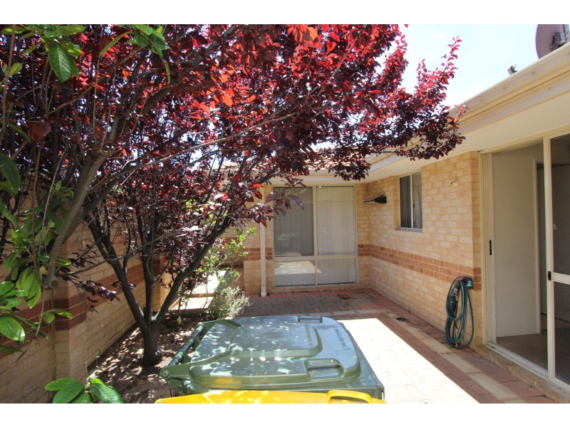 2/36 Streich Avenue, Kelmscott WA 6111