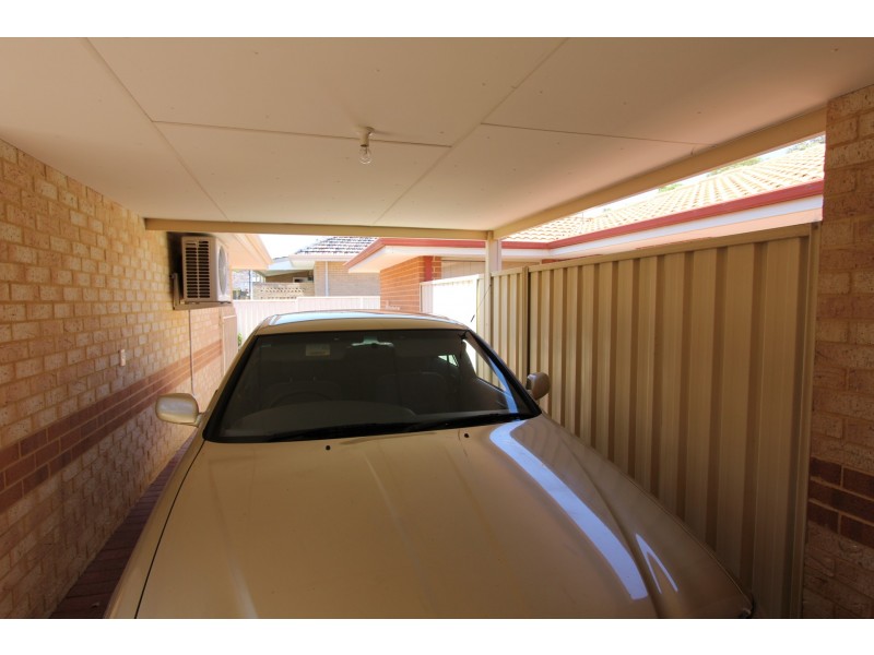 2/36 Streich Avenue, Kelmscott WA 6111