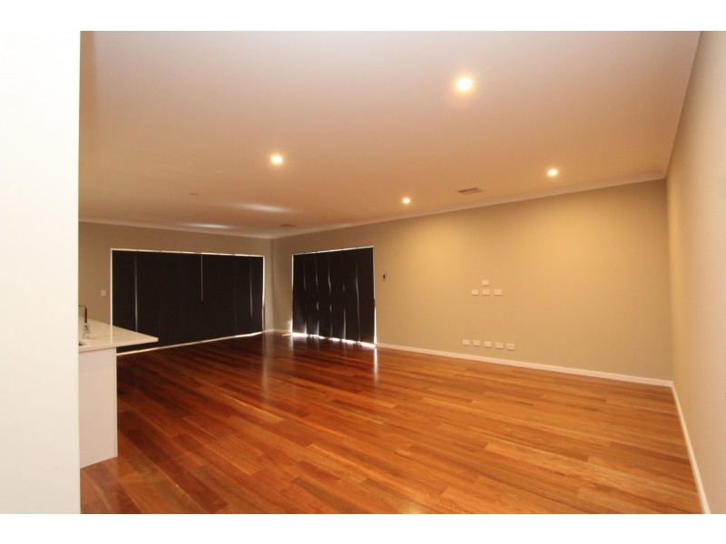 8 Surman Street, Byford WA 6122