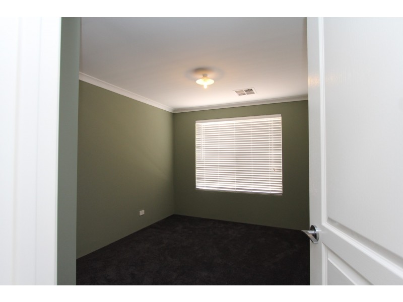 8 Surman Street, Byford WA 6122