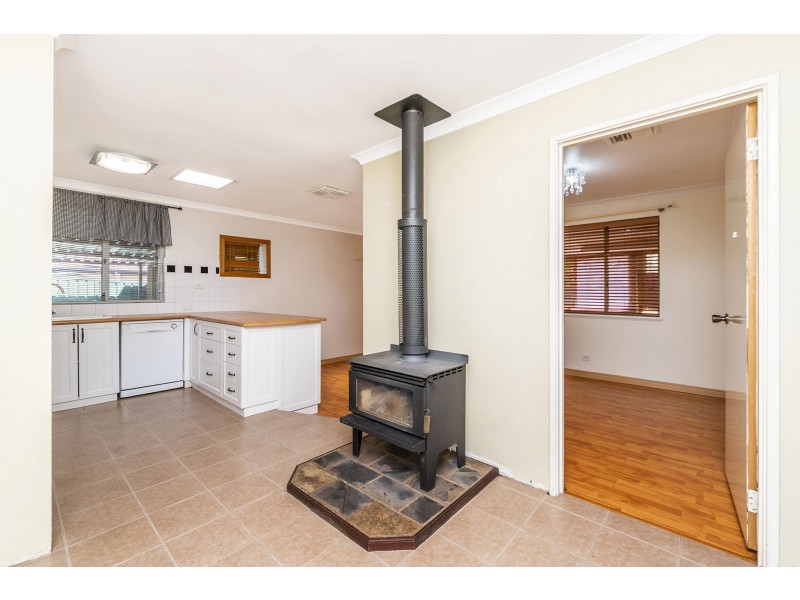 15 Sitella Plaza, Brookdale WA 6112