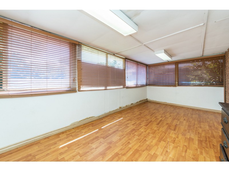 15 Sitella Plaza, Brookdale WA 6112