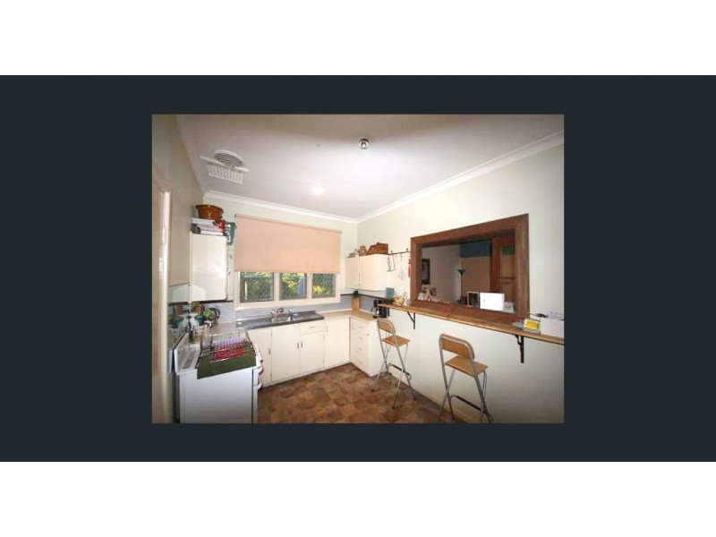 28 Robin Hood Avenue, Armadale WA 6112