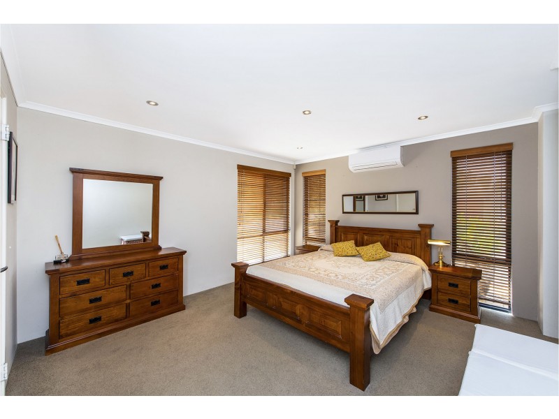 49 Freycinet Circuit, Aubin Grove WA 6164