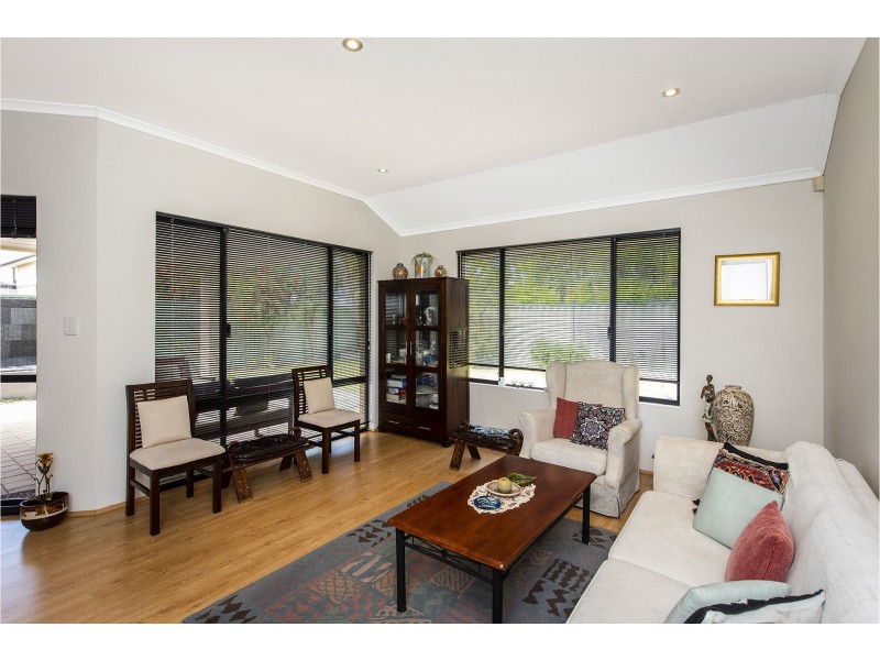 49 Freycinet Circuit, Aubin Grove WA 6164