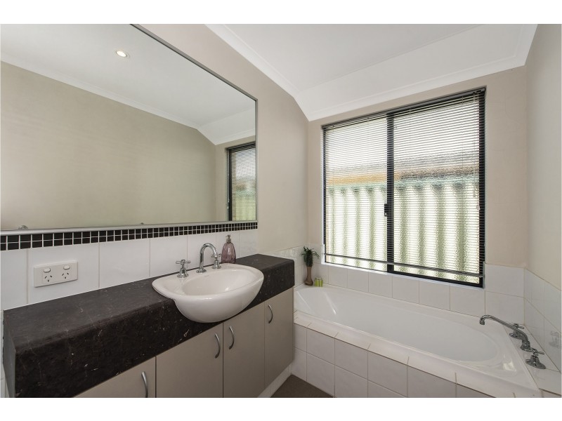 49 Freycinet Circuit, Aubin Grove WA 6164