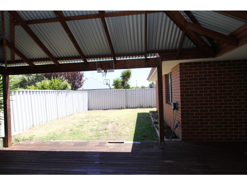 19 Noosa Drive, Secret Harbour WA 6173