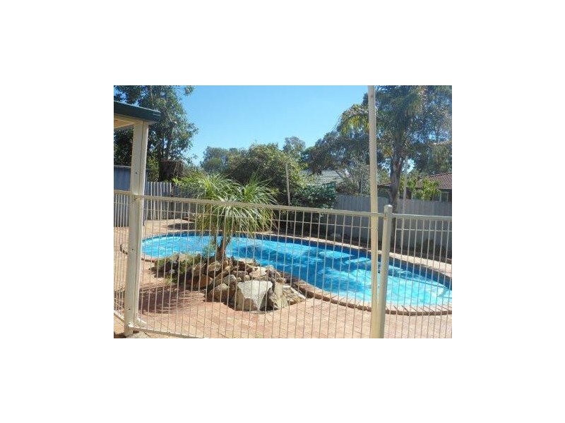 5 Claunelle Road, Armadale WA 6112