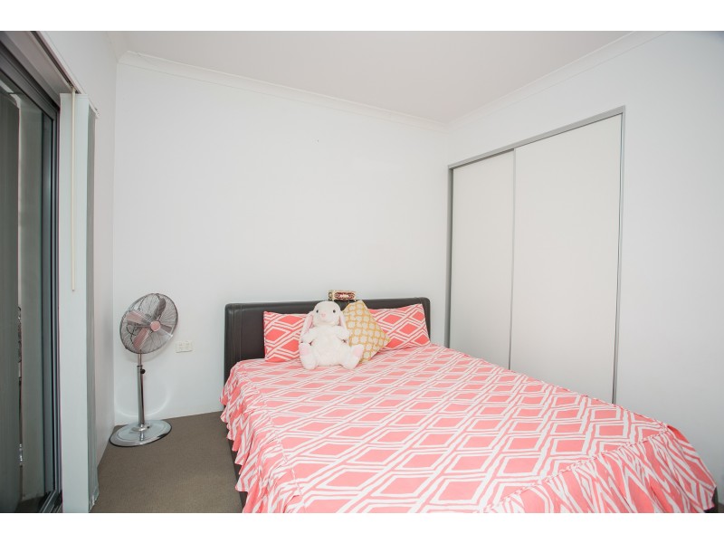 6/4 Ashbury Crescent, Mirrabooka WA 6061