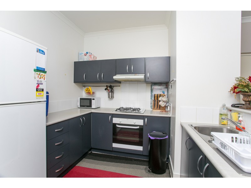 6/4 Ashbury Crescent, Mirrabooka WA 6061