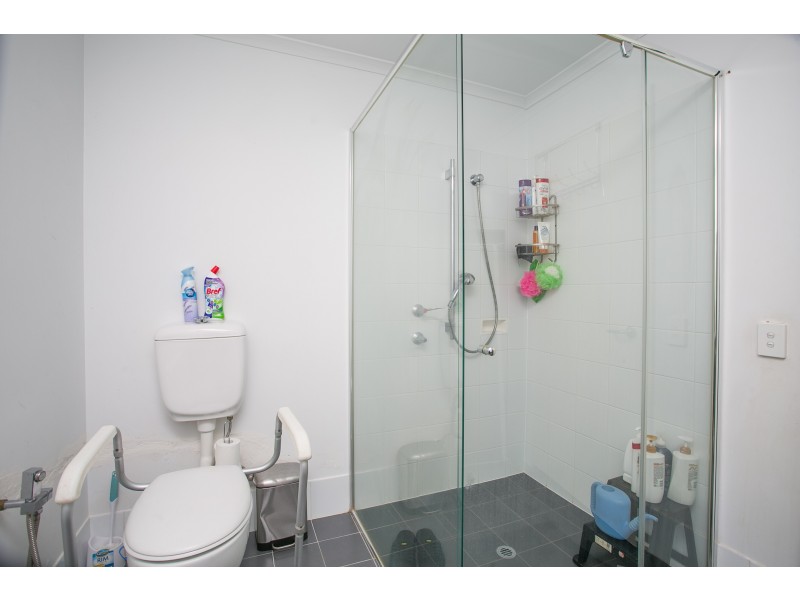 6/4 Ashbury Crescent, Mirrabooka WA 6061