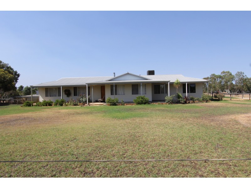 75 Kellet Drive, Darling Downs WA 6122