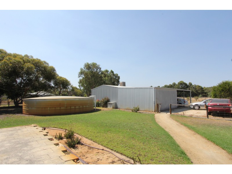 75 Kellet Drive, Darling Downs WA 6122