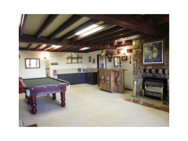 18 Calliandra Place, Roleystone WA 6111