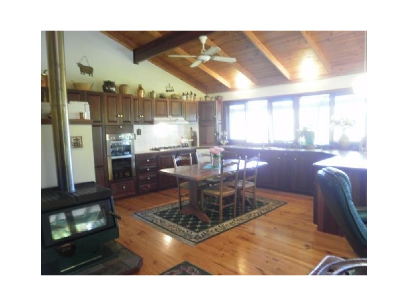 18 Calliandra Place, Roleystone WA 6111