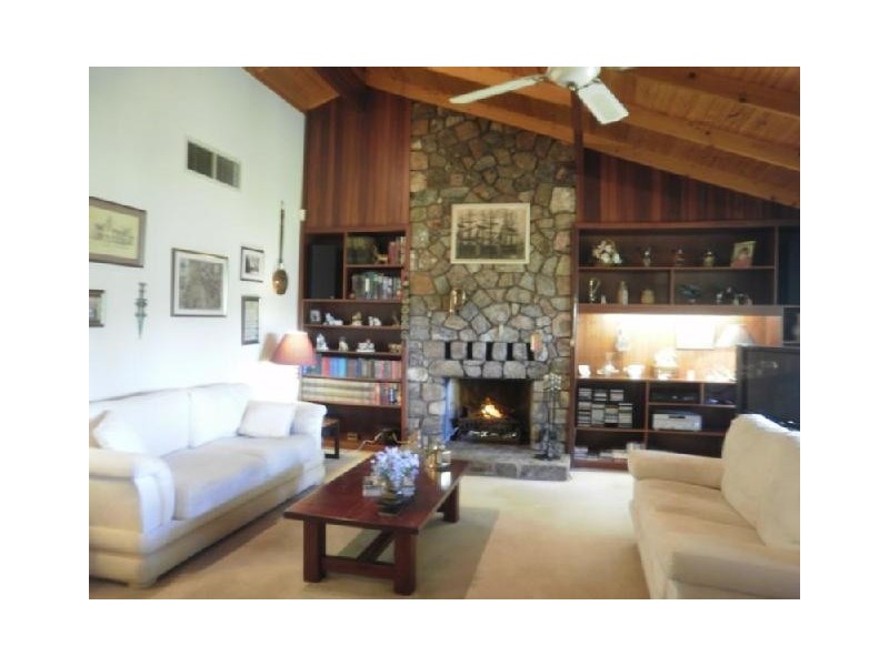 18 Calliandra Place, Roleystone WA 6111