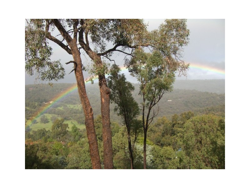 18 Calliandra Place, Roleystone WA 6111