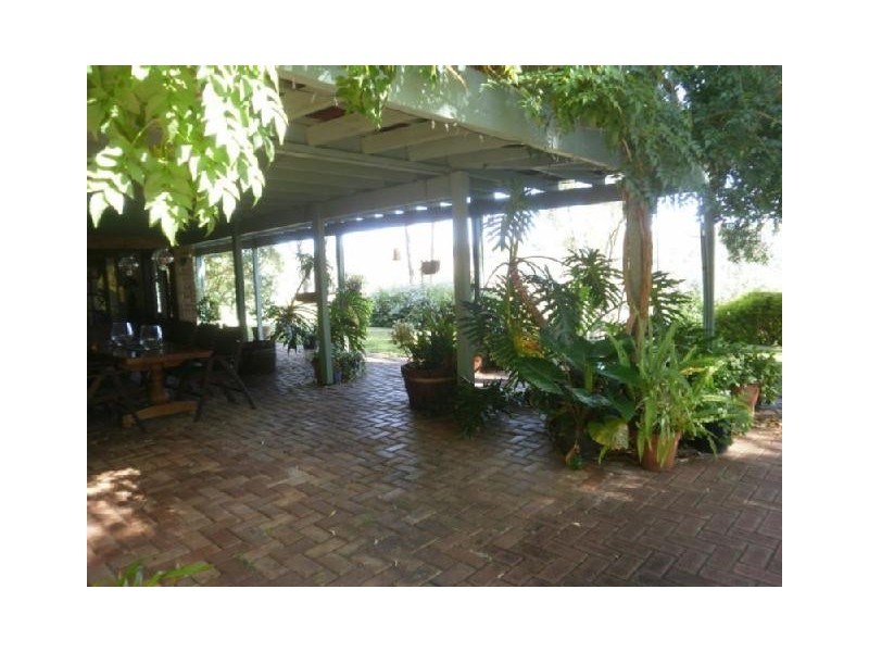 18 Calliandra Place, Roleystone WA 6111