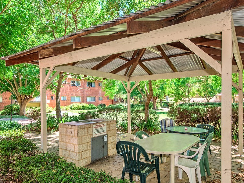 14/2 Benjamin Street, Armadale WA 6112