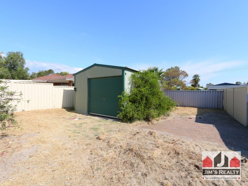 2 Herbert Court, Brookdale WA 6112