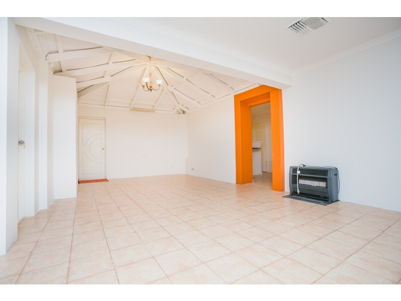 9 Suelex St, Willetton WA 6155