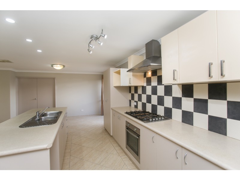 34 Canterbury Trail, Harrisdale WA 6112