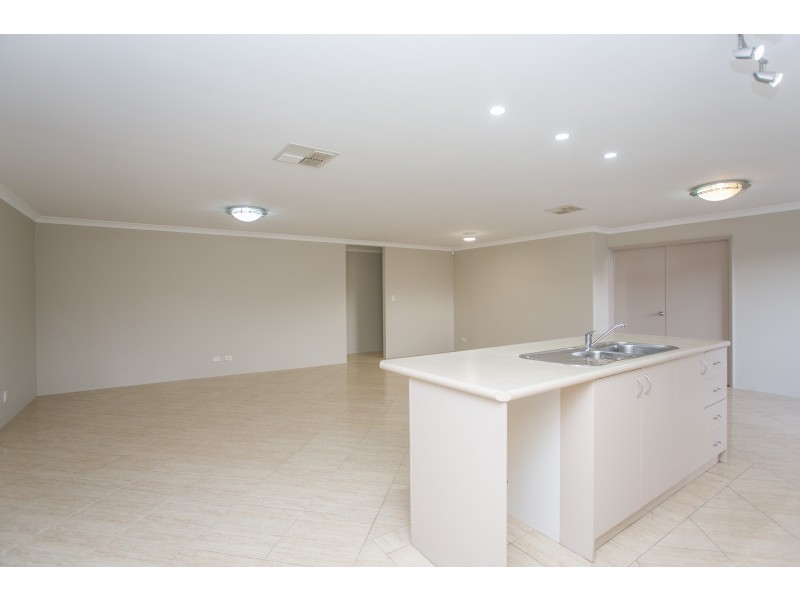 34 Canterbury Trail, Harrisdale WA 6112