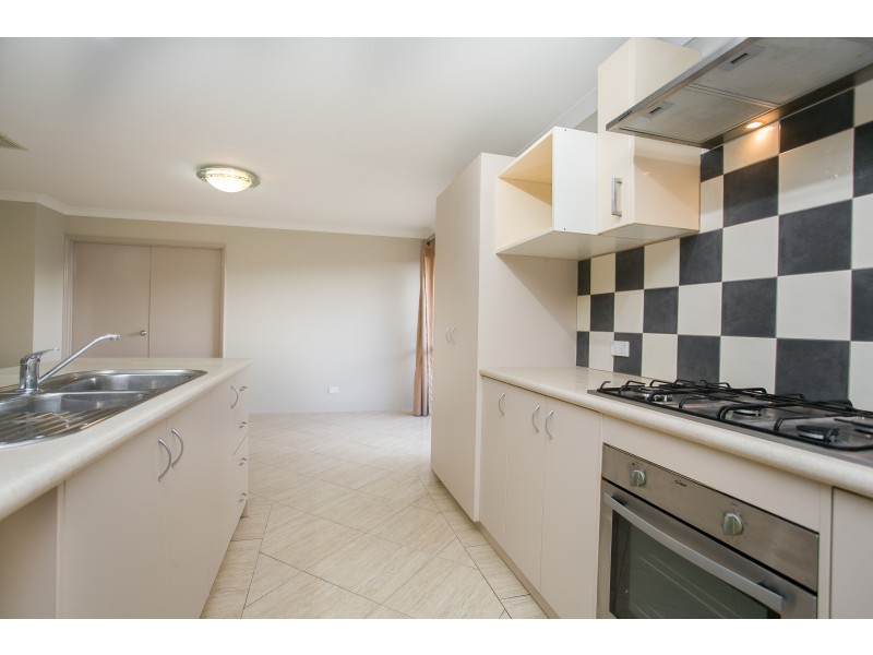 34 Canterbury Trail, Harrisdale WA 6112