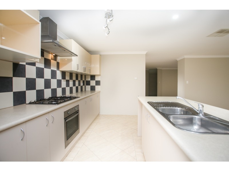 34 Canterbury Trail, Harrisdale WA 6112